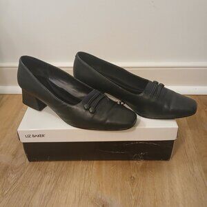 Liz Baker  Navy Blue Heels (Pre-Loved)